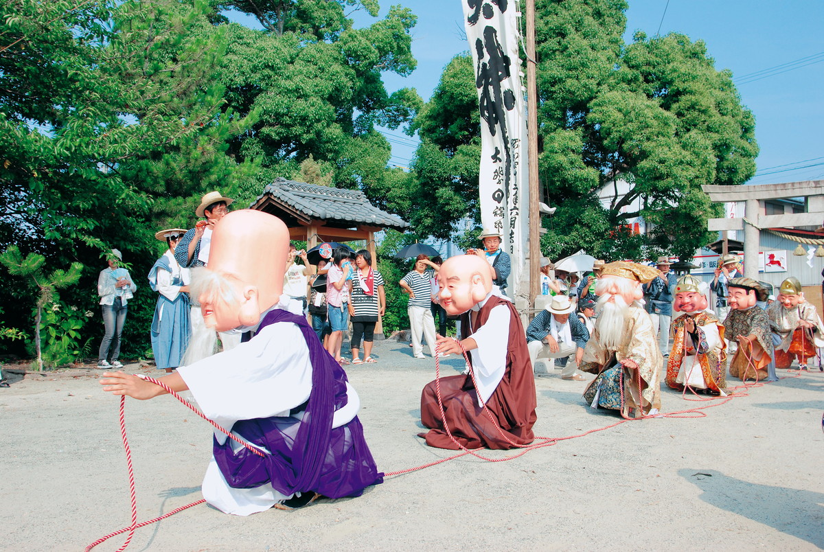 笹踊り・七福神踊り