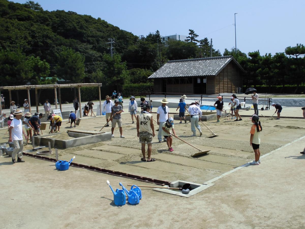 西尾市塩田体験館　吉良饗庭塩の里