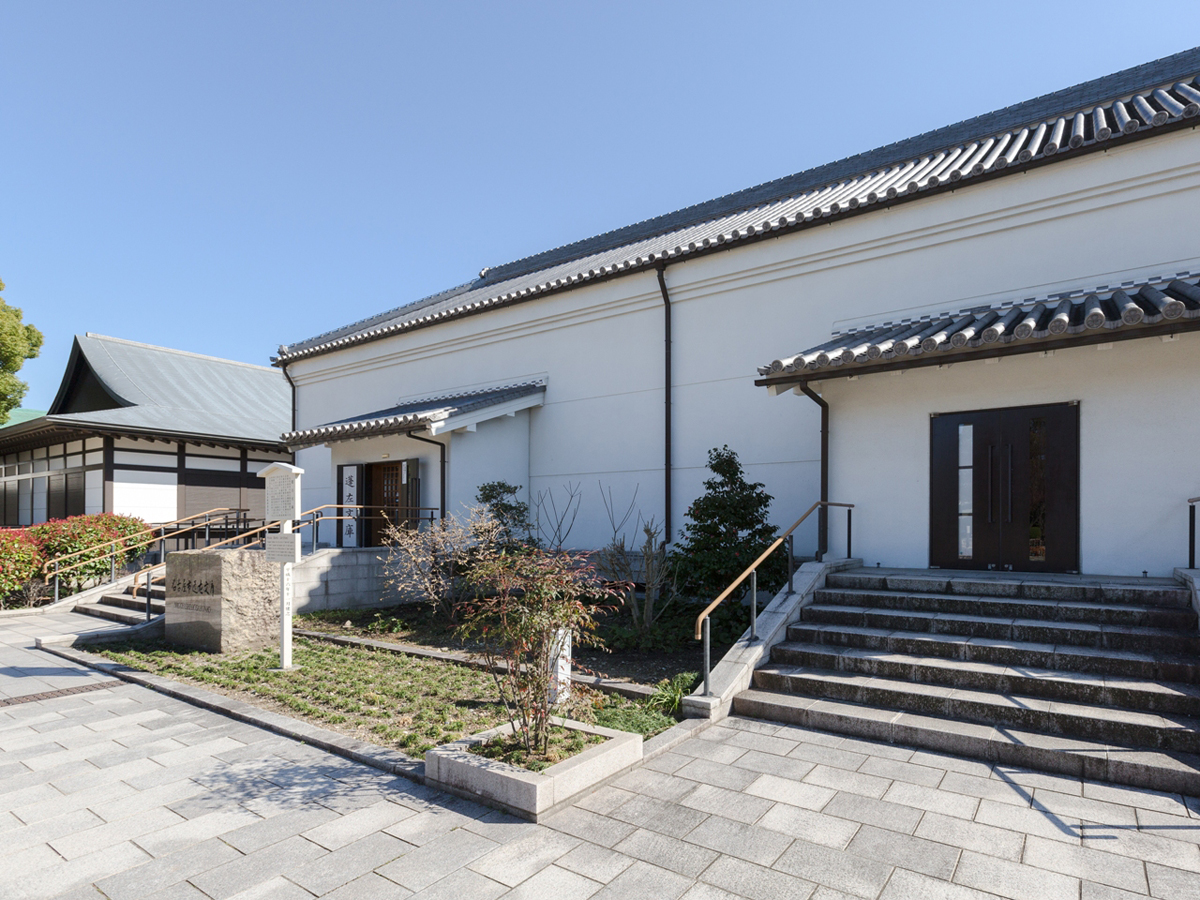 名古屋市蓬左文庫