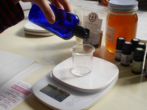 naori　矿物粉饼制作体验