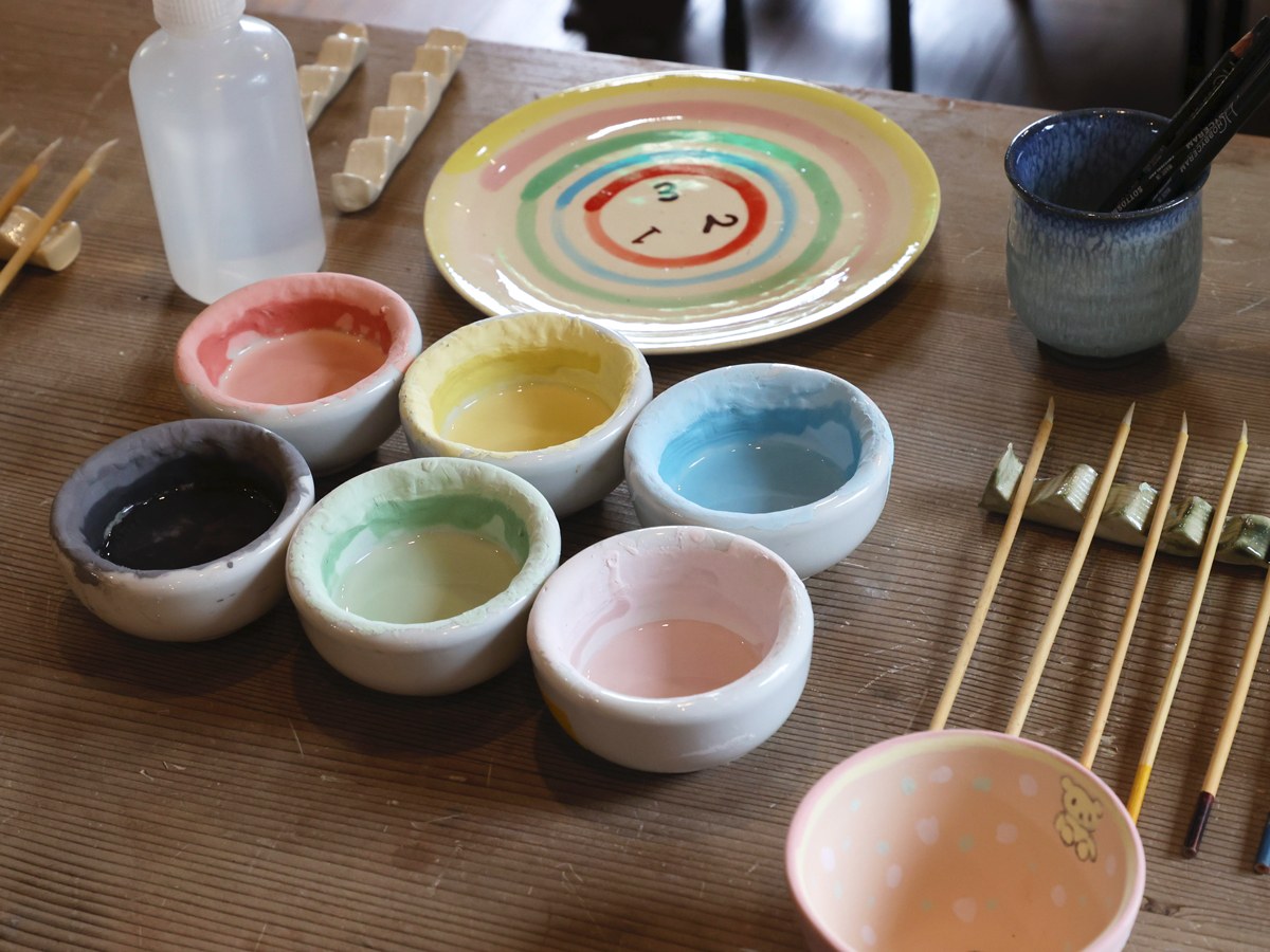 Climbing Kiln Plaza Gallery and Studio(Noborigama Hiroba Tenji Kobokan)