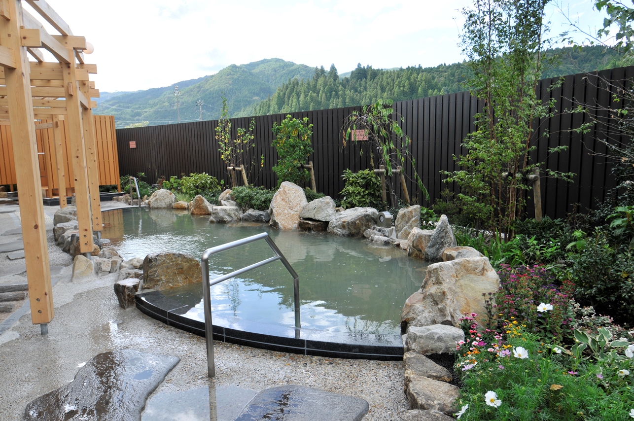 稲武温泉 どんぐりの湯