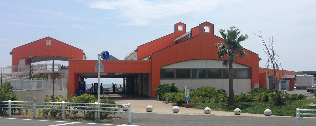 Roadside Station "Michi-no-Eki" Akabane Loco Station