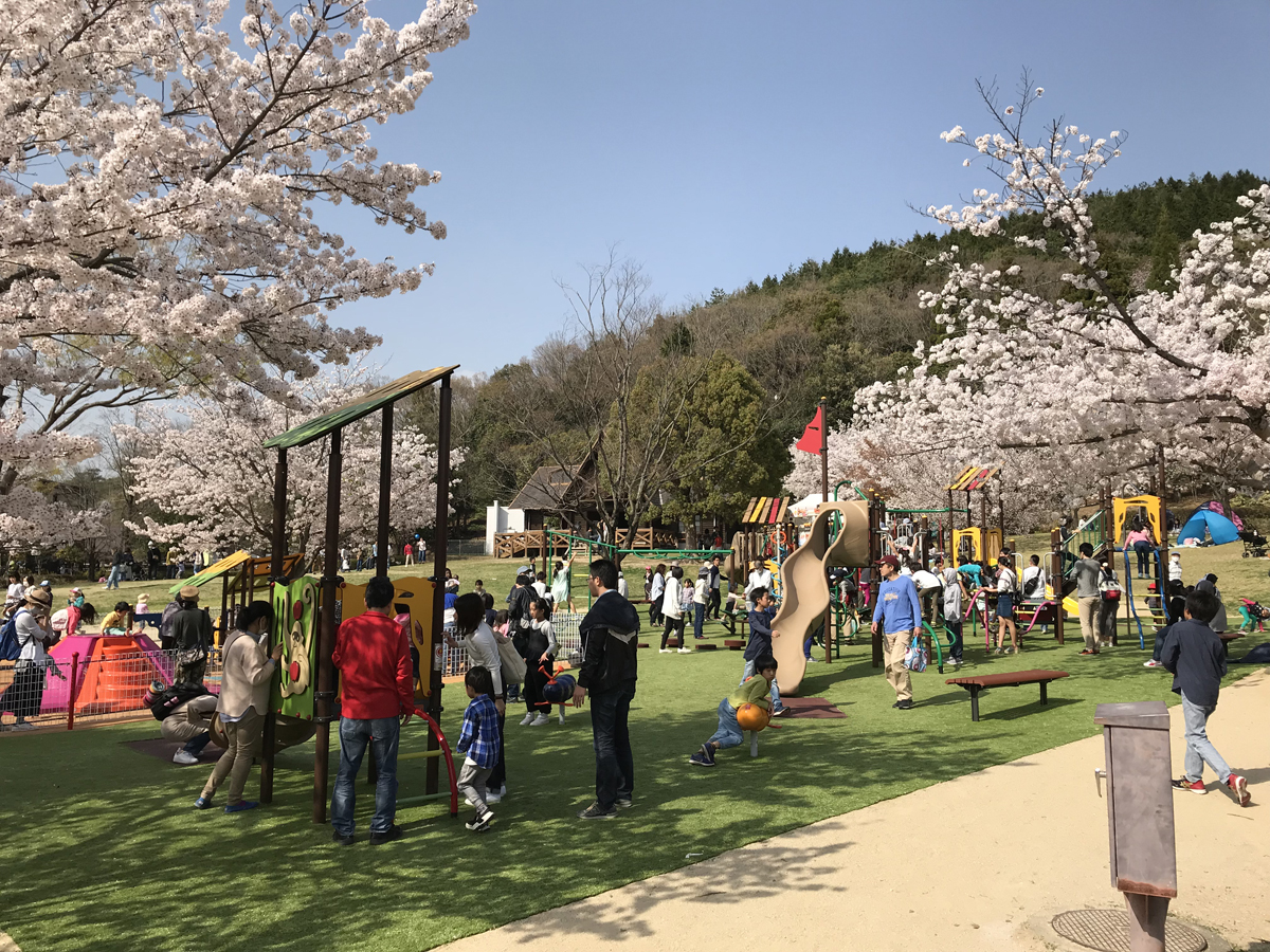 春日井市都市緑化植物園（愛称：グリーンピア春日井）