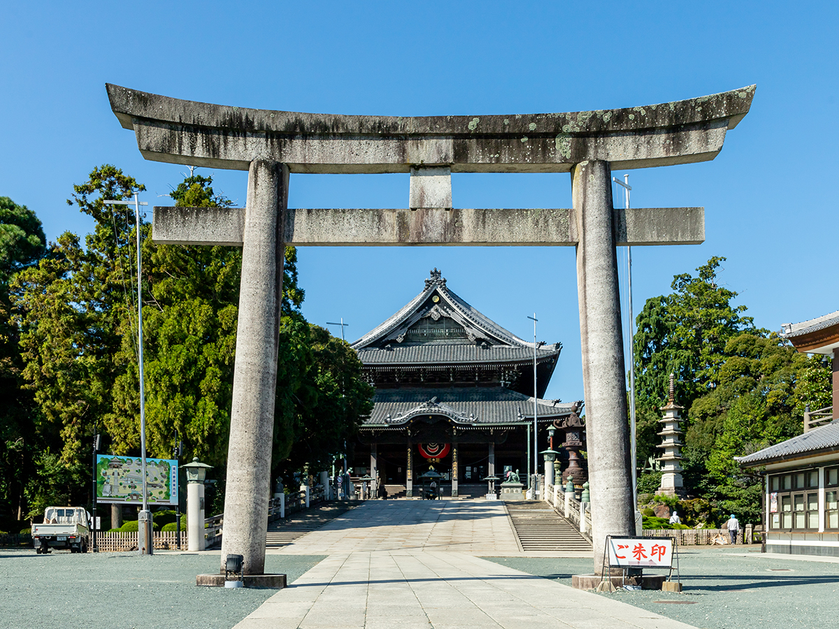 Toyokawa Inari (Toyokawa-kaku Myogonji Temple)