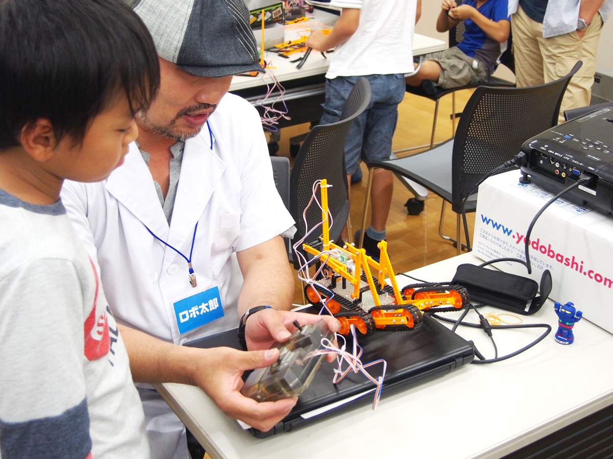 夏休みロボットワークショップ
