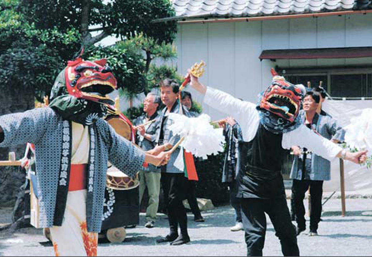 萩原神社祭礼（獅子舞神楽）