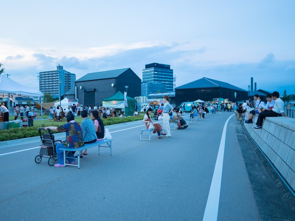 半田運河 Canal Night