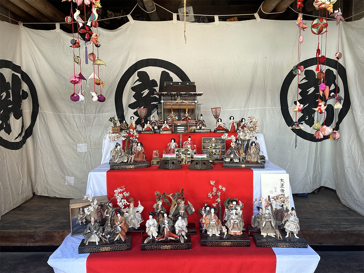 Chuma Hina Dolls in Asuke