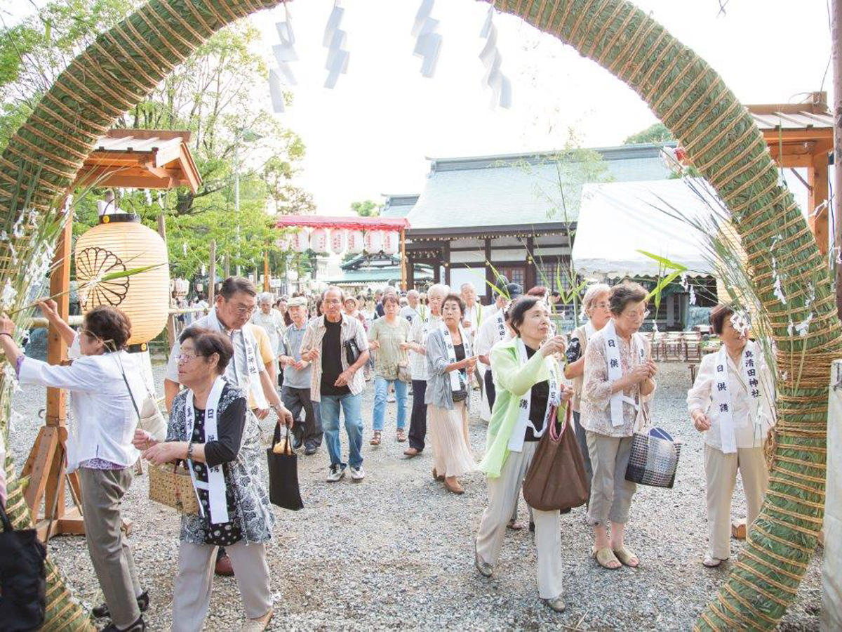 真清田神社　夏越神事（輪くぐり）