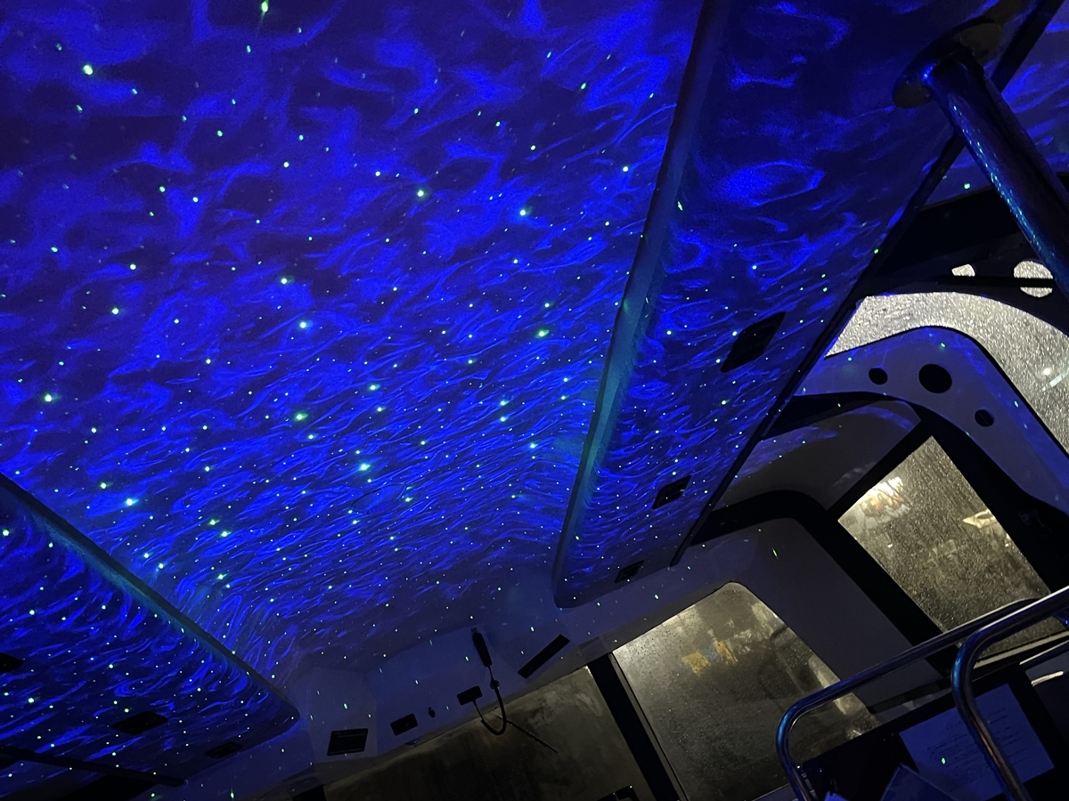 クルーズ名古屋　船内イルミネーション