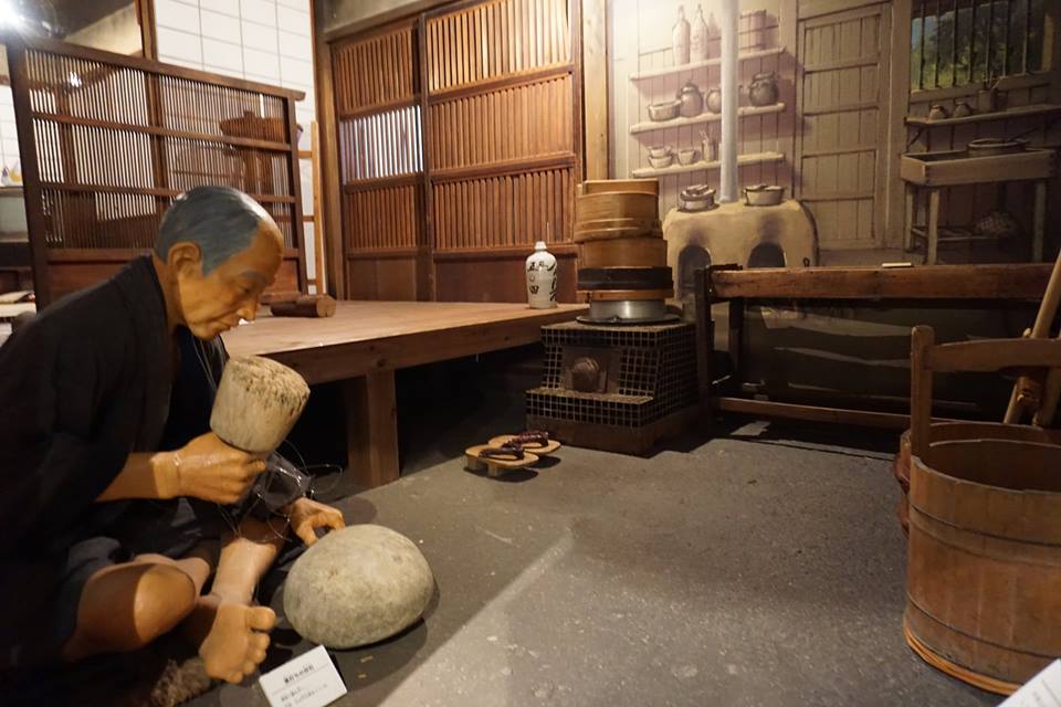 Oguchi Town Historical Folk Museum's Spring Exhibit: Boys' Day