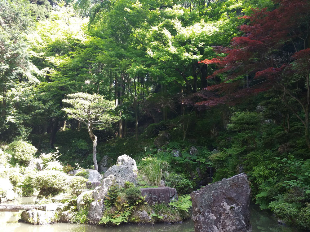 内々(うつつ）神社