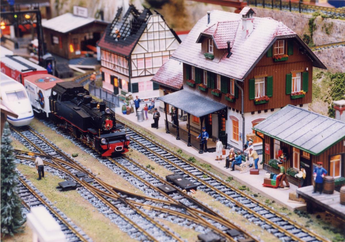 HILTON NAGOYA CHRISTMAS 2016 - Christmas Train 2016