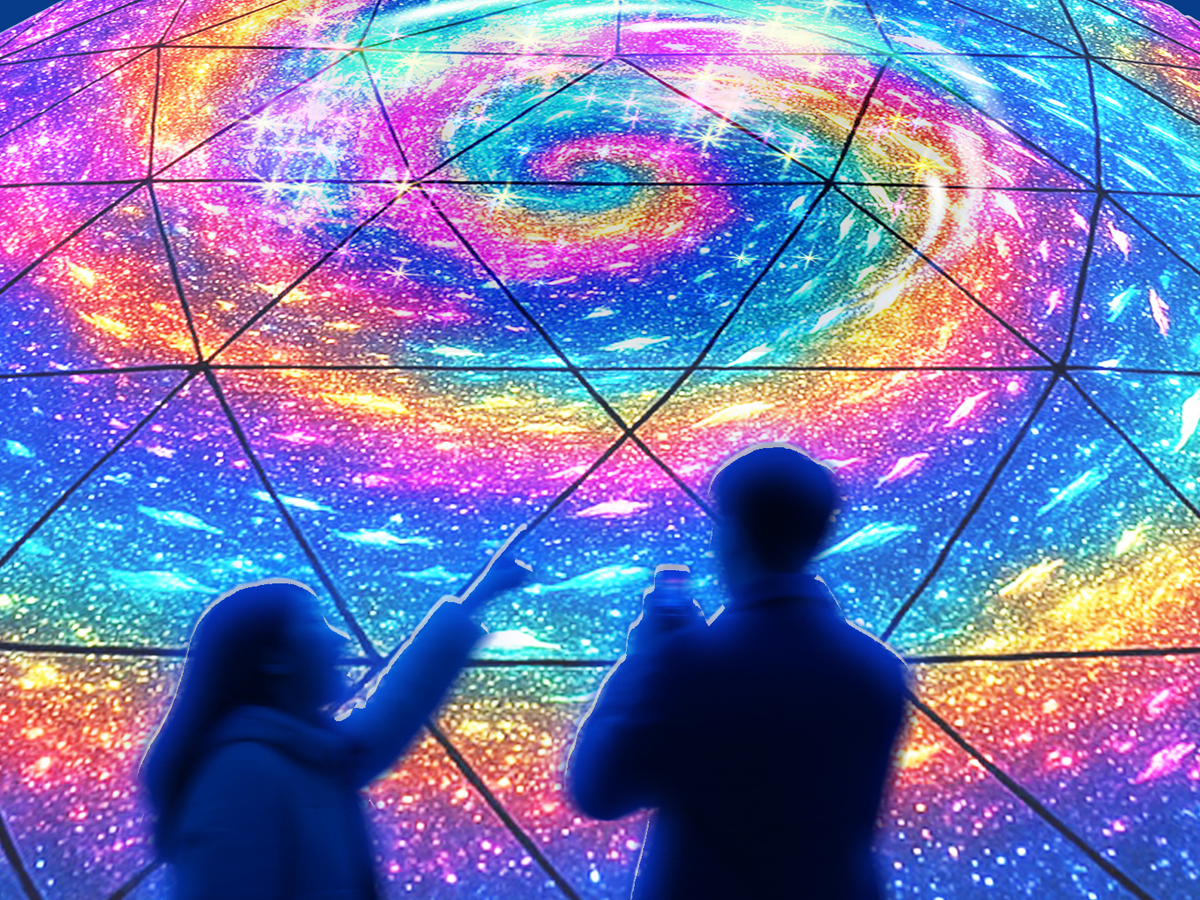 拉格娜灯光秀 “光和水的狂欢”