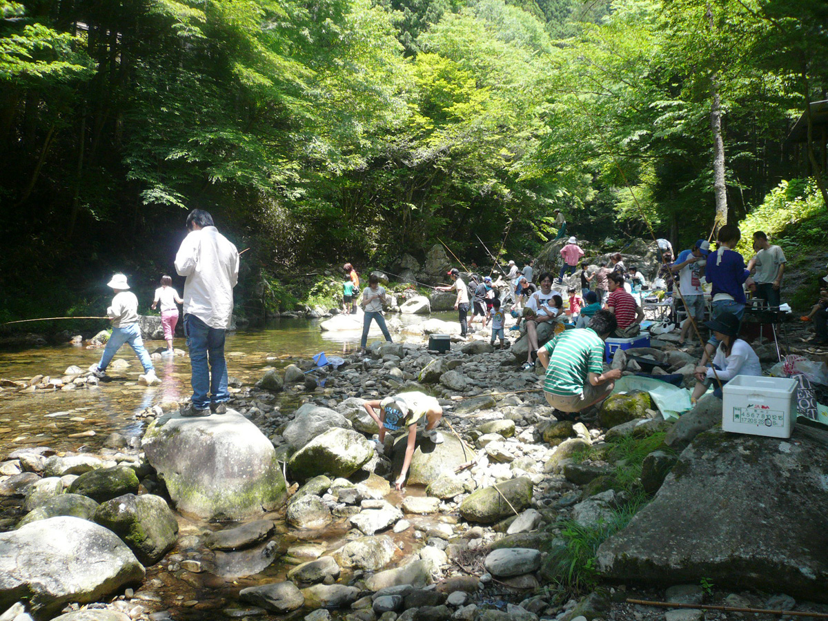 神越渓谷春まつり