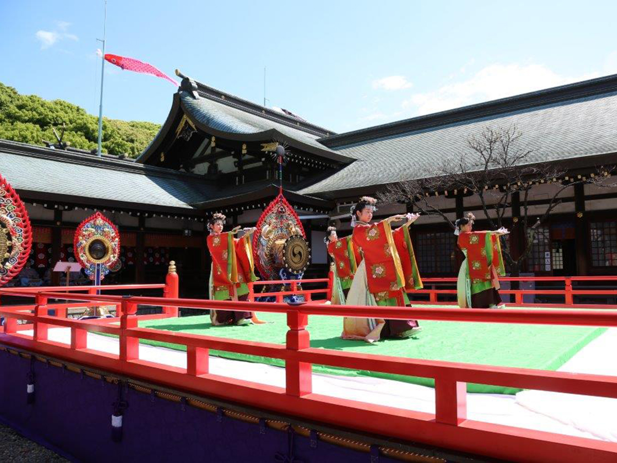 Masumida Shrine Buraku Ritualistic Performances (Masumida Jinja Buraku-Shinji)