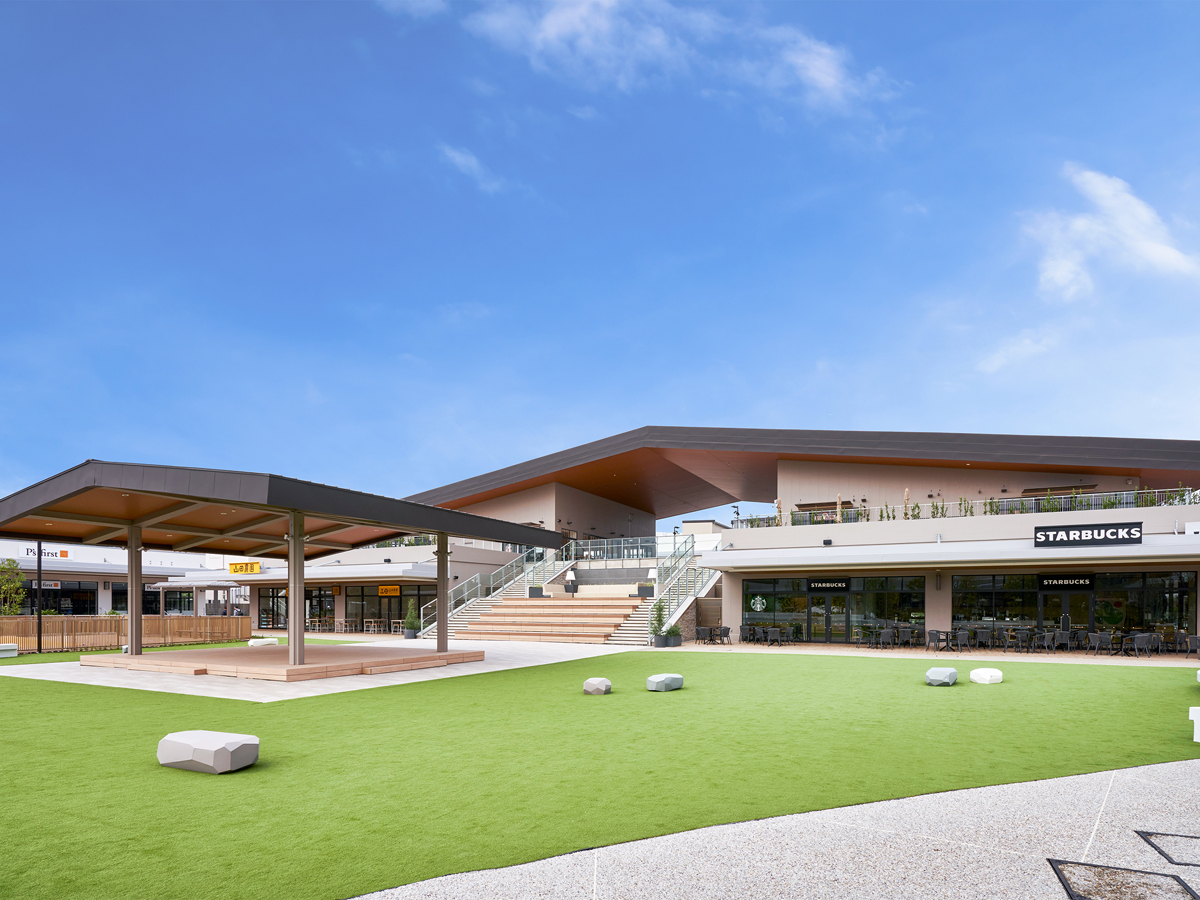 三井アウトレットパーク 岡崎