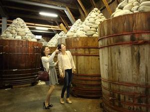 사토 가쿠큐 (핫초 된장 창고 길)