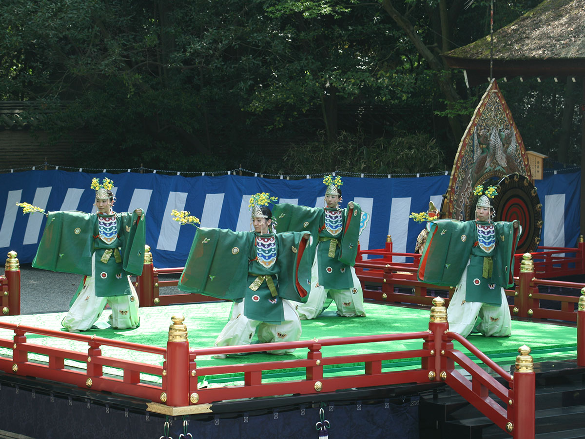 熱田神宮,舞楽神事