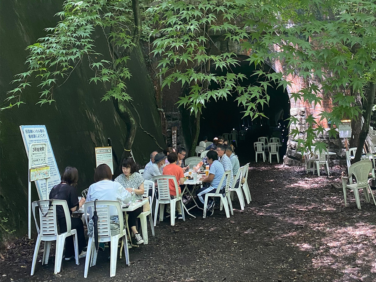 愛岐トンネル群 森のビアホール