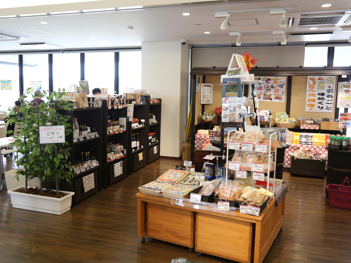 武豊町地域交流センター・旧国鉄武豊港駅転車台