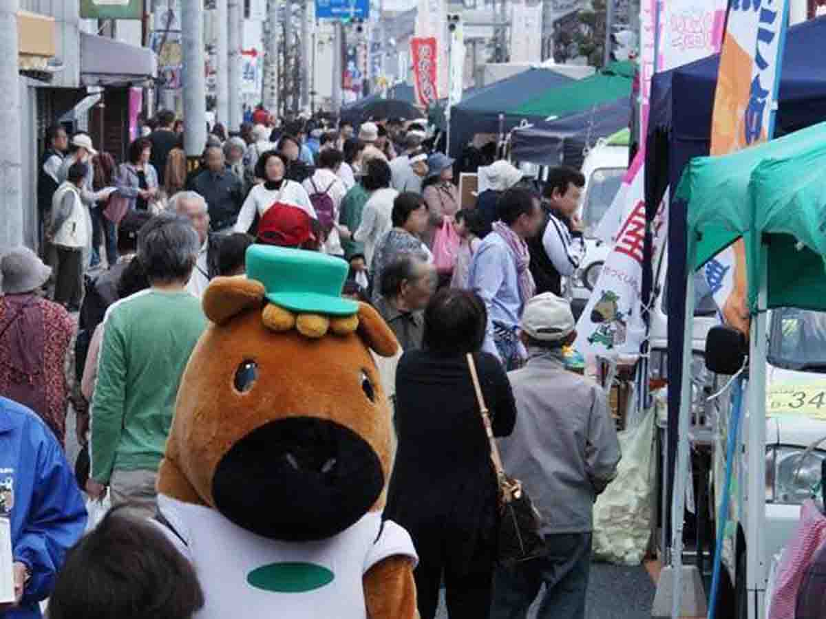 しんしろ軽トラ市のんほいルロット