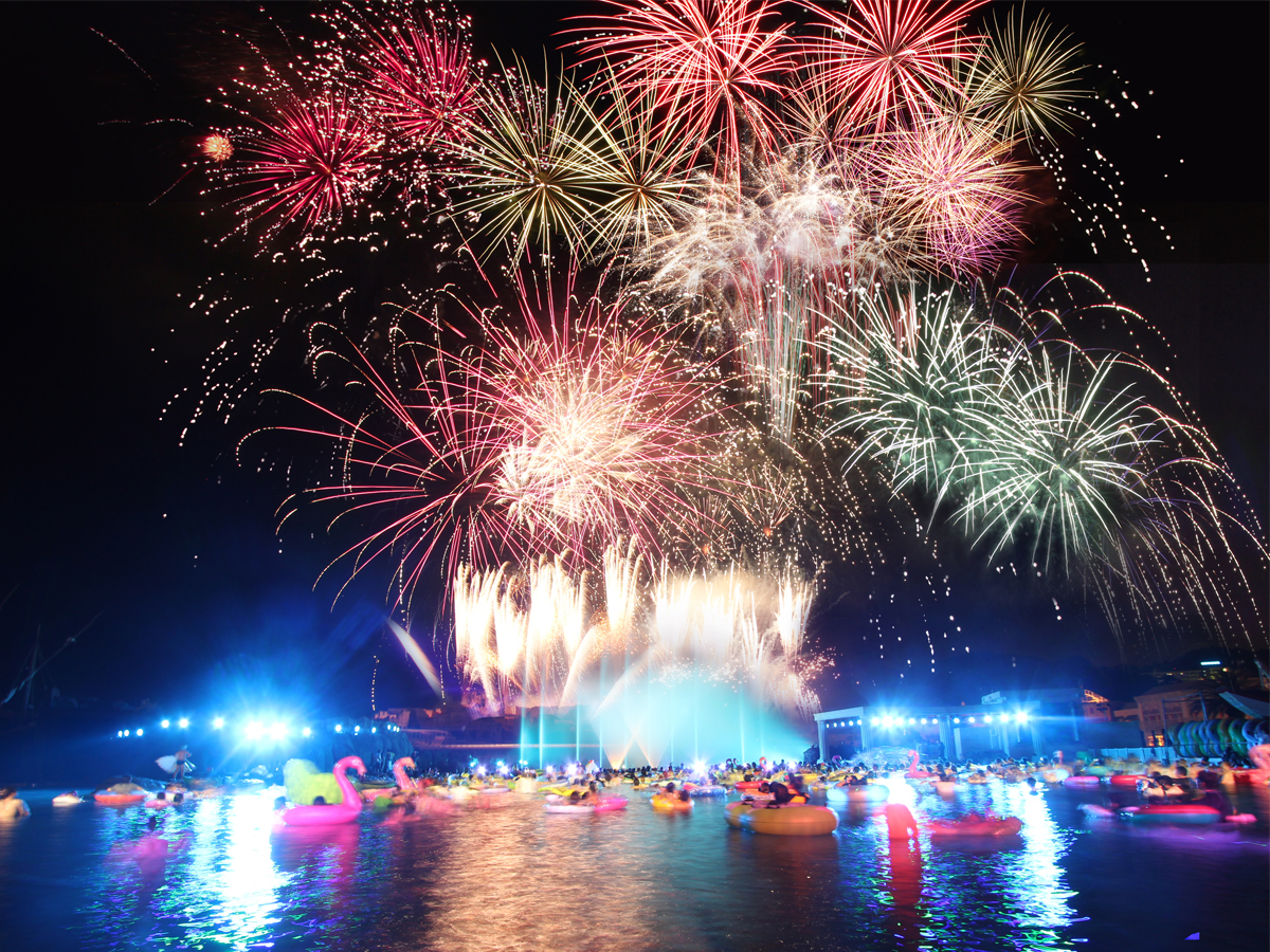 拉格娜登堡 拉格娜喜雅 夜间泳池