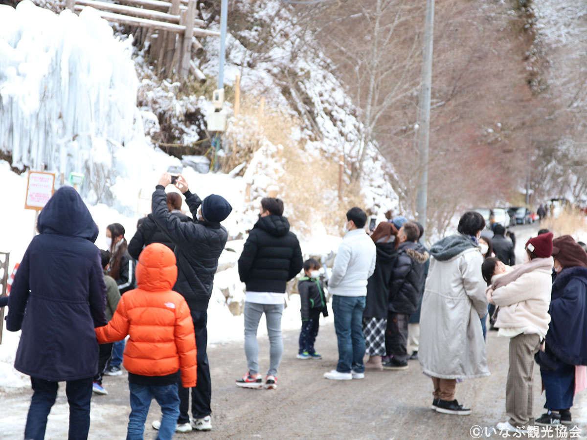 涌水广场的冰瀑