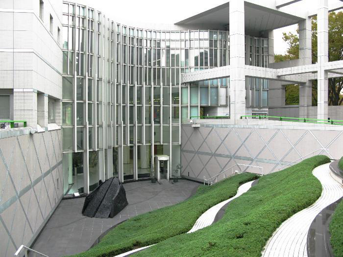 名古屋市美術館