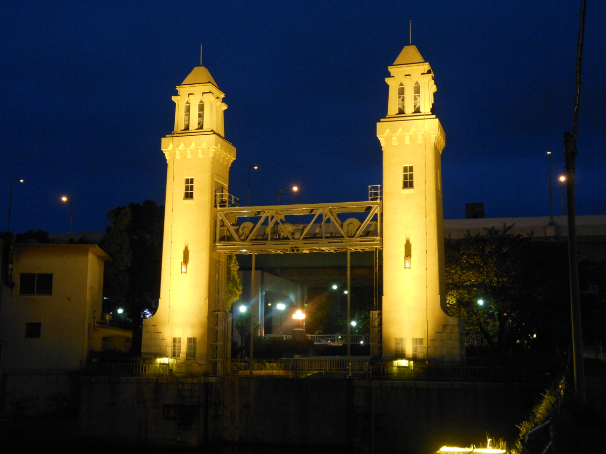 中川運河　松重閘門