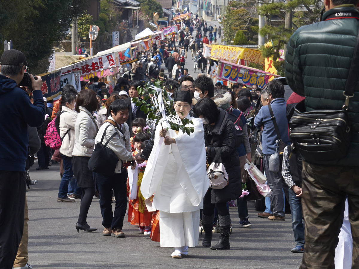 大縣神社「稚児社参」