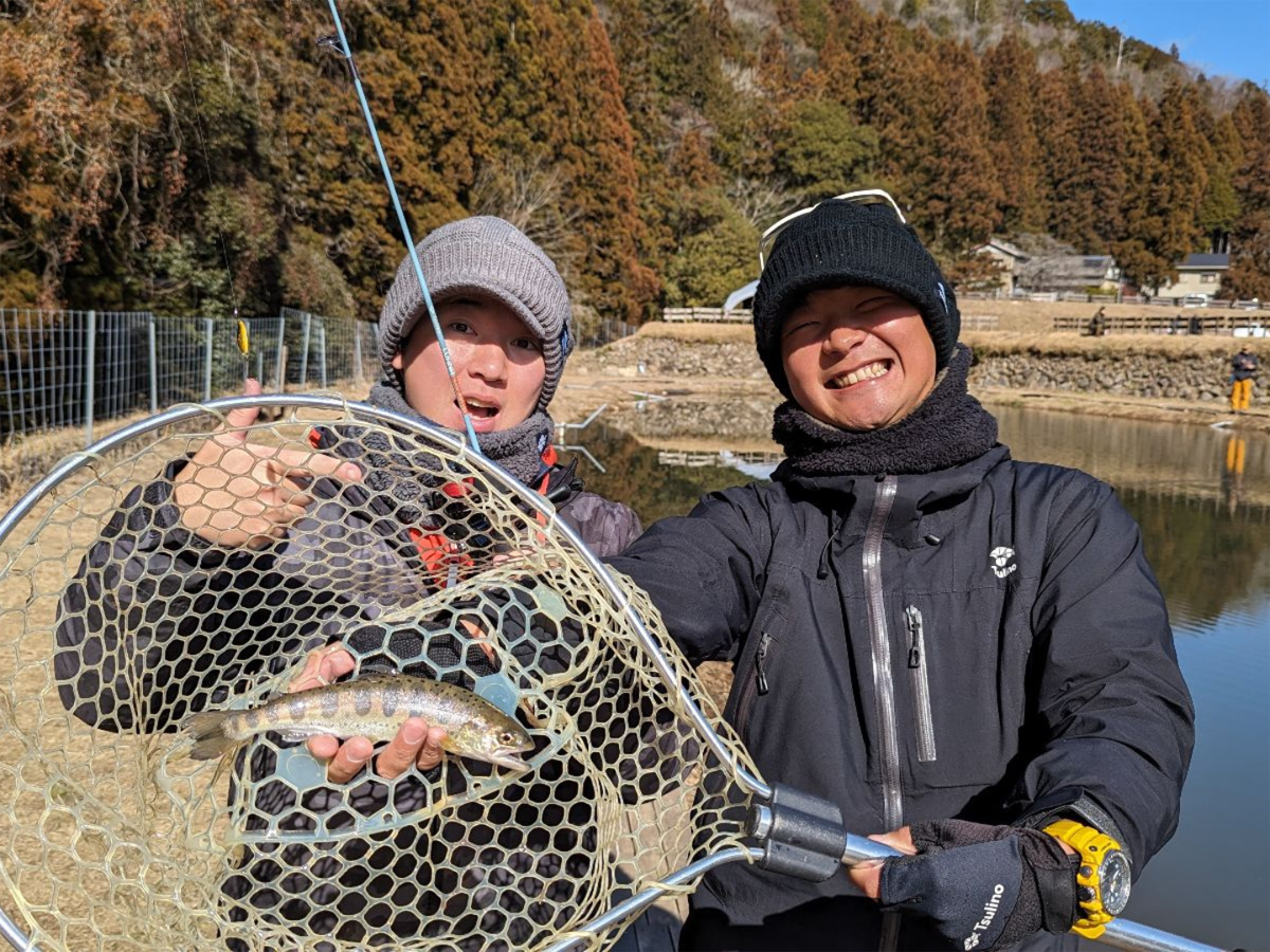 リバーベース塩瀬