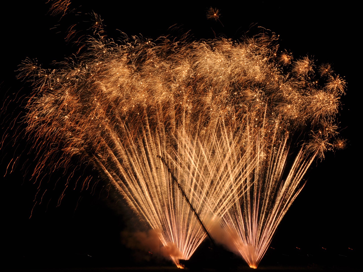 Inazawa Summer Festival & Fireworks (Inazawa Natsu Matsuri)