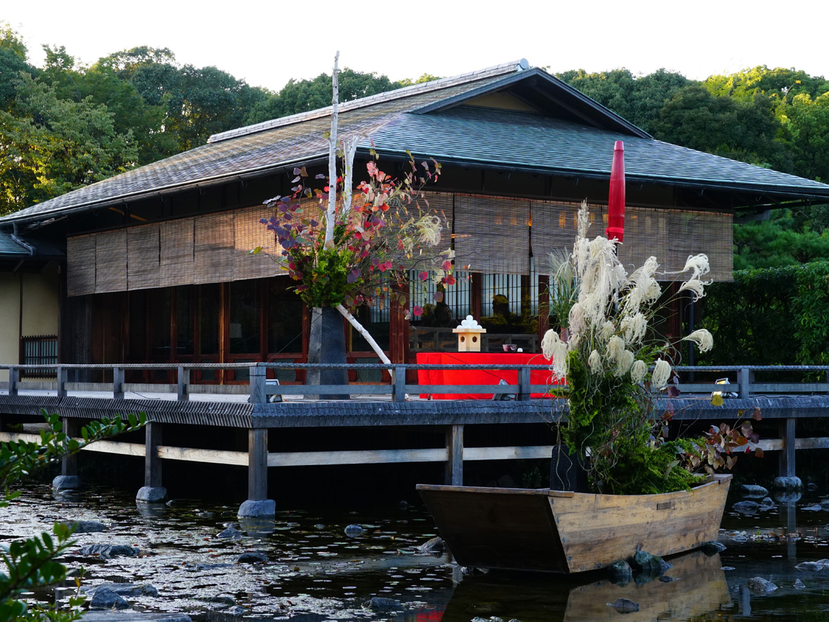 白鸟庭园　秋露祭