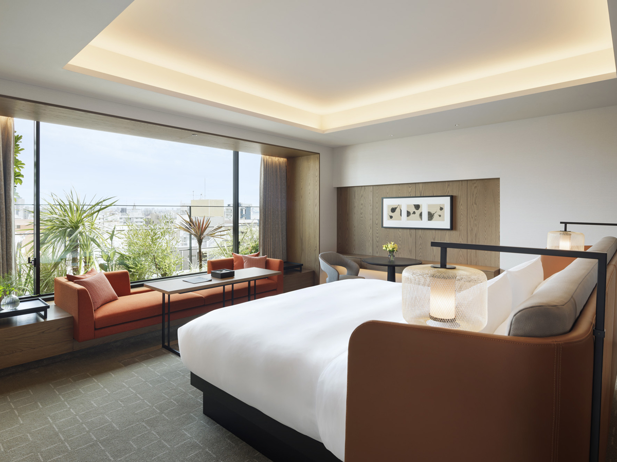 TIAD, AUTOGRAPH COLLECTION